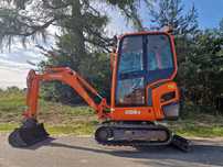 Minikoparka Kubota KX016-4  rok 2015

Dane techniczne: 
Wag