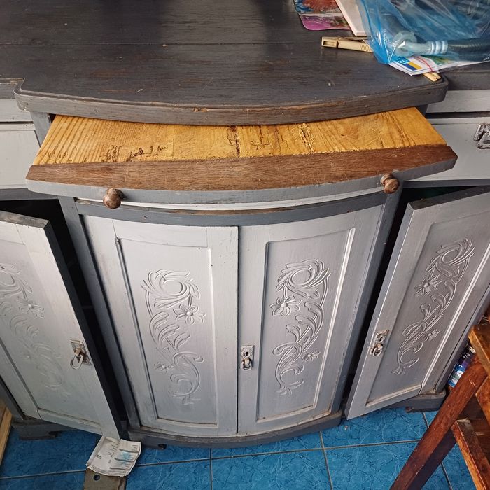 Продам кухонний буфет
