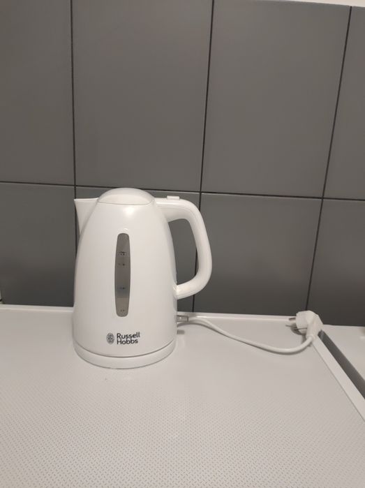 Russell Hobbs Biały czajnik elektryczny