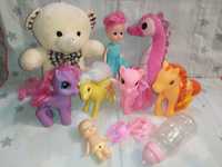 Набір іграшок - Поні, лялечка, м'які іграшки.