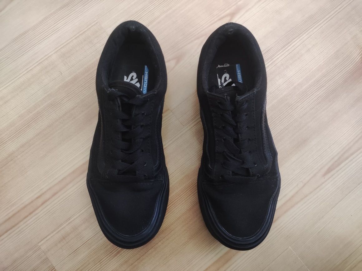 Buty Vans UltraCush Lite 36