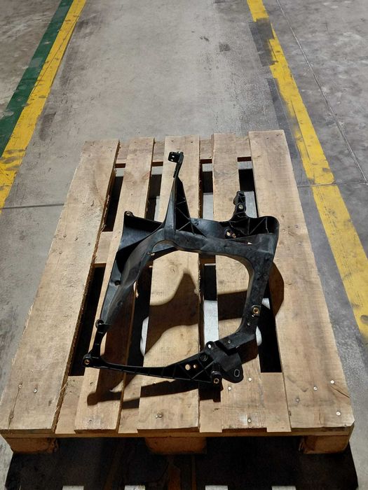 Wspornik Reflektora Lewy DAF XF106