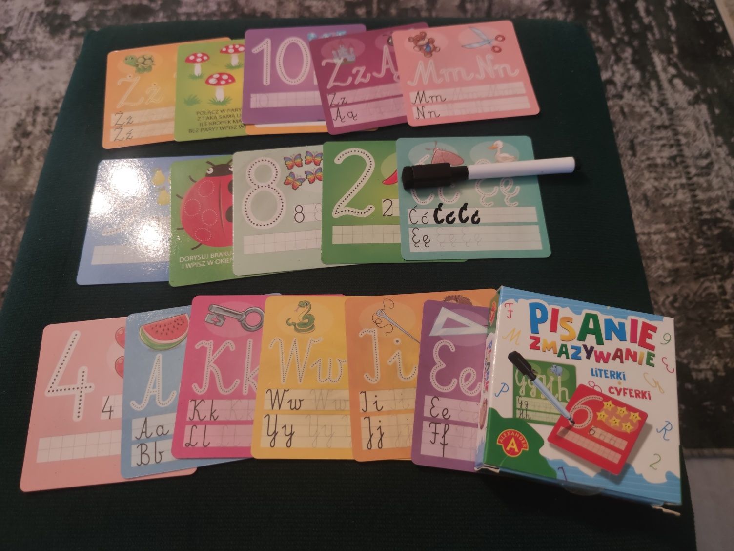 Puzzle 54 szt x 2 + plansze do nauki pisania z flamastrem zmazywalnym