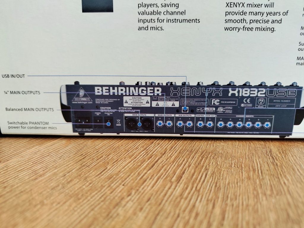 Mesa de mistura Behringer X1832USB