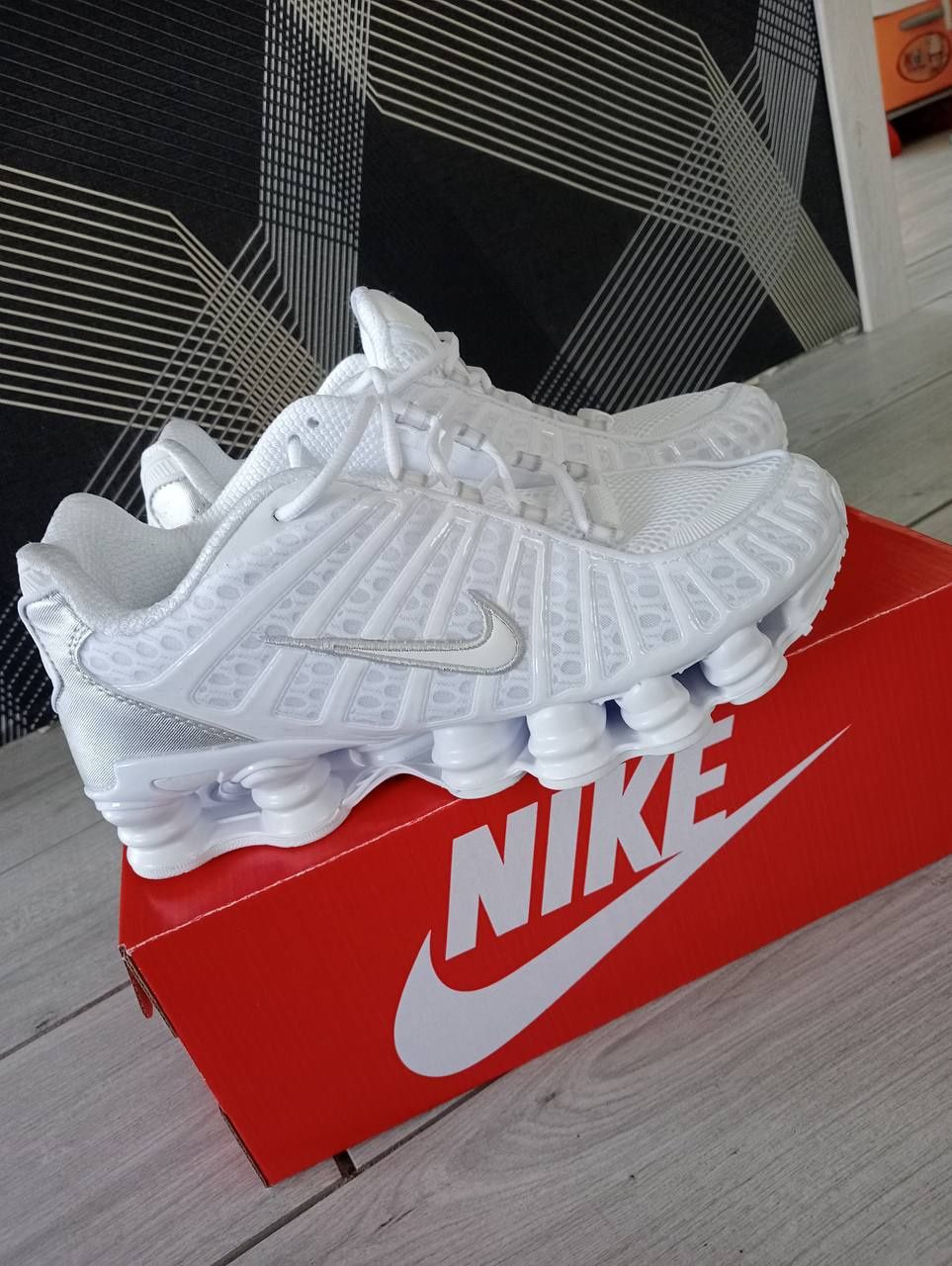 Кросівки nike shox