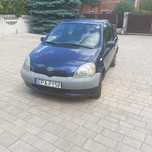 toyota yaris 1,0 benzyna