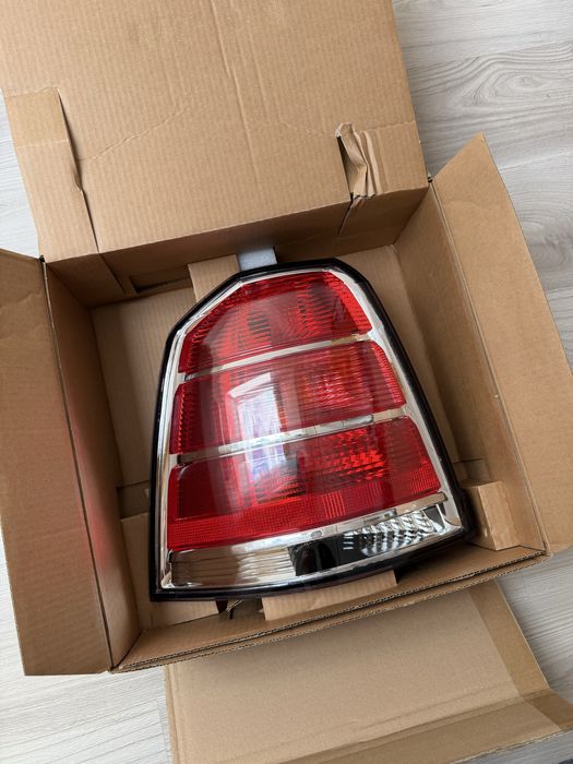 Lewa lampa tylna do OPEL ZAFIRA B