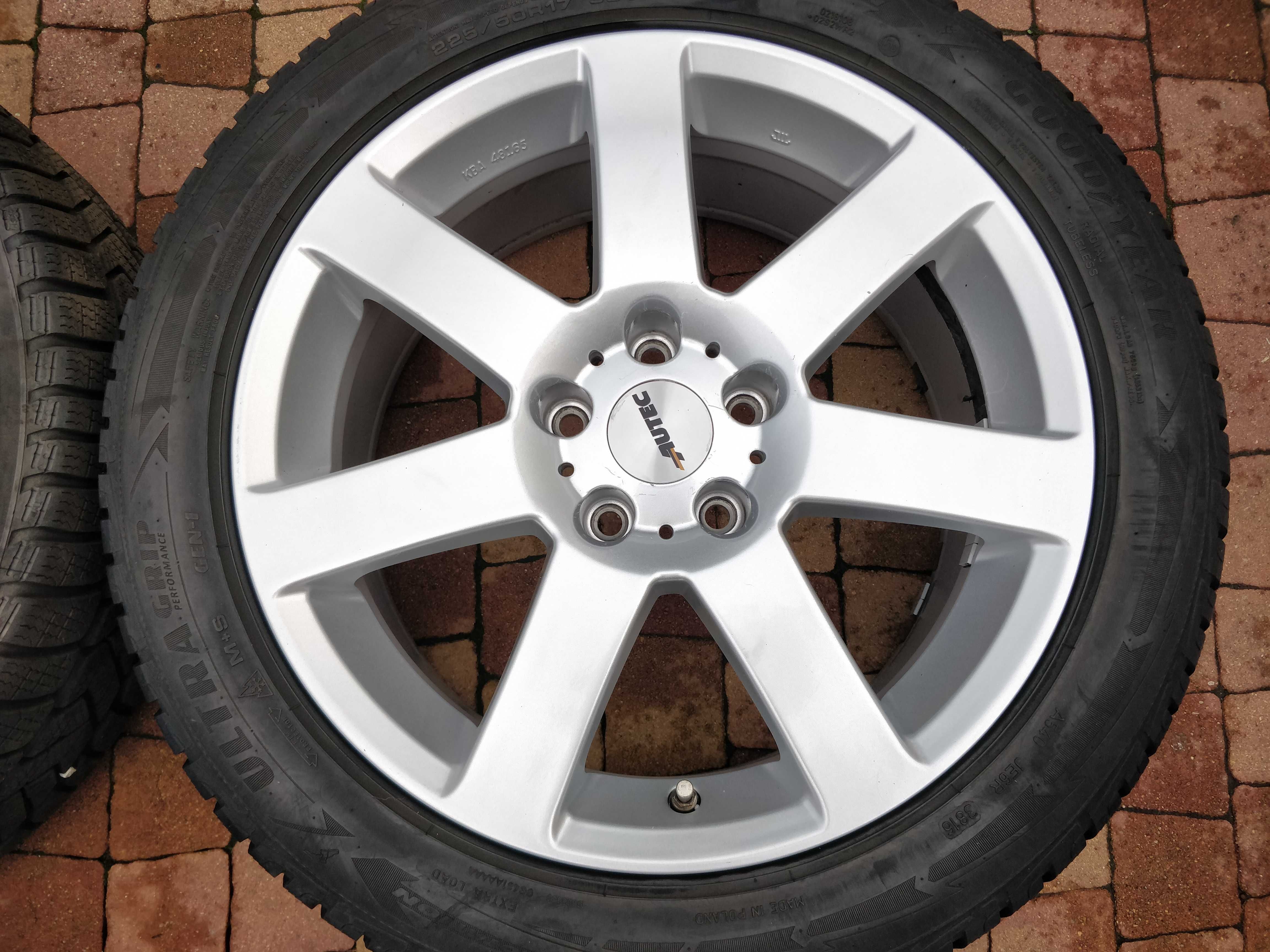 3089. Koła zimowe Audi A8 D3 5x112 ET40 235/55/17 2019r Michelin