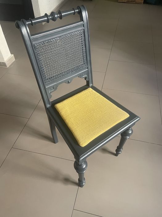 Стілець антикваріат