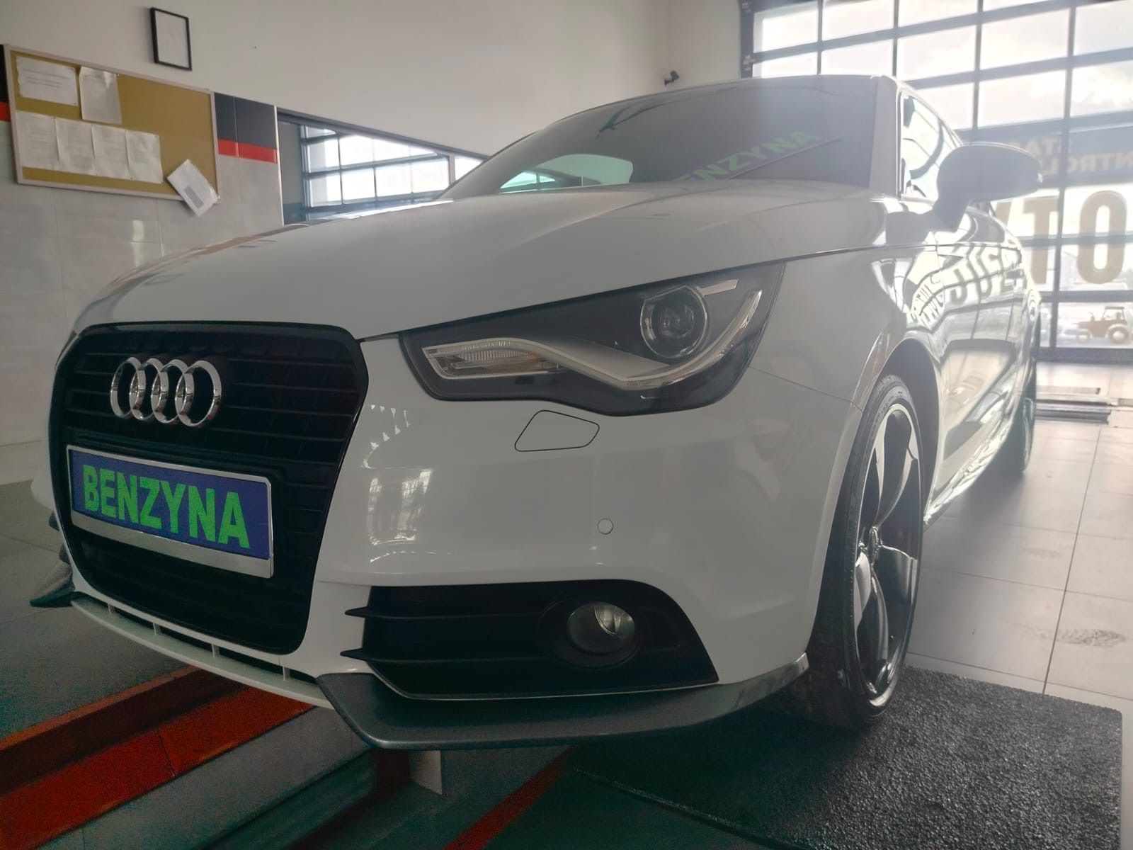 Audi A1 1.4kat 185km / Automat / Navi / Serwis