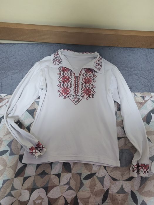 Вишиванка, вишита сорочка для хлопця.Вышиванка,жилет український