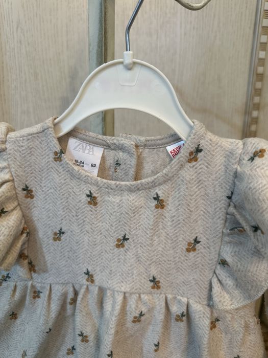 Zara плаття сукня