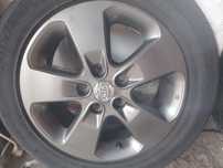 KIA Felgi aluminiowe + opony letnie 205/55R16