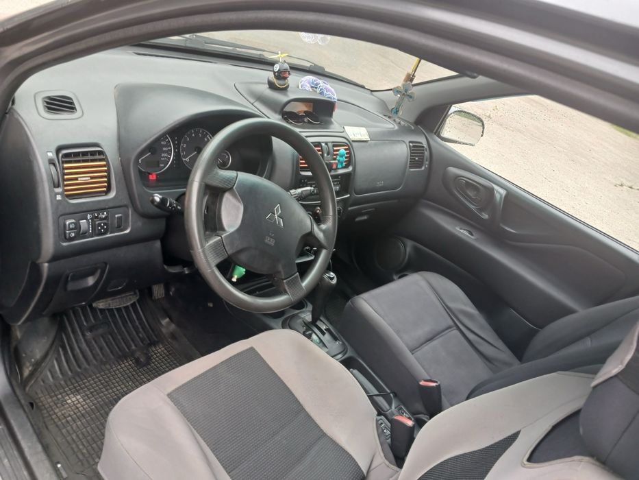 Mitsubishi Spacestar 2004 1.6 Автомат