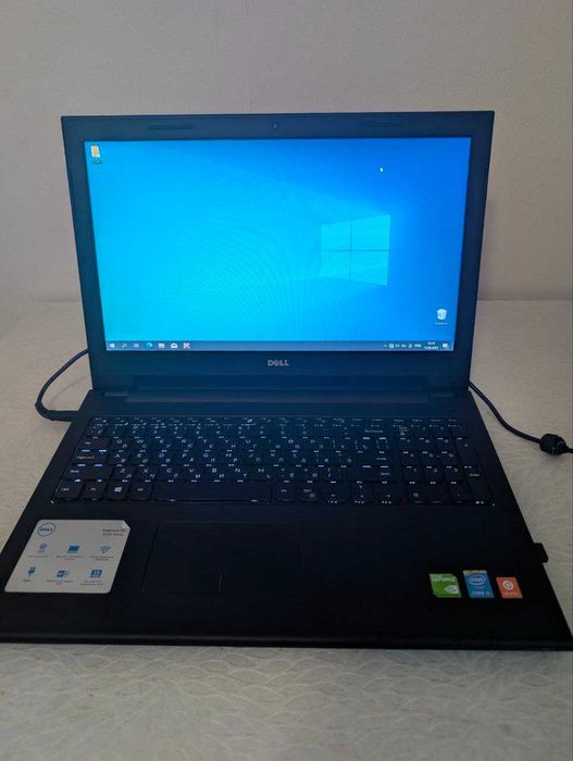 Ноутбук Dell Inspiron 3543 / i5-5200U / GeForce 920M / 500 ГБ HDD