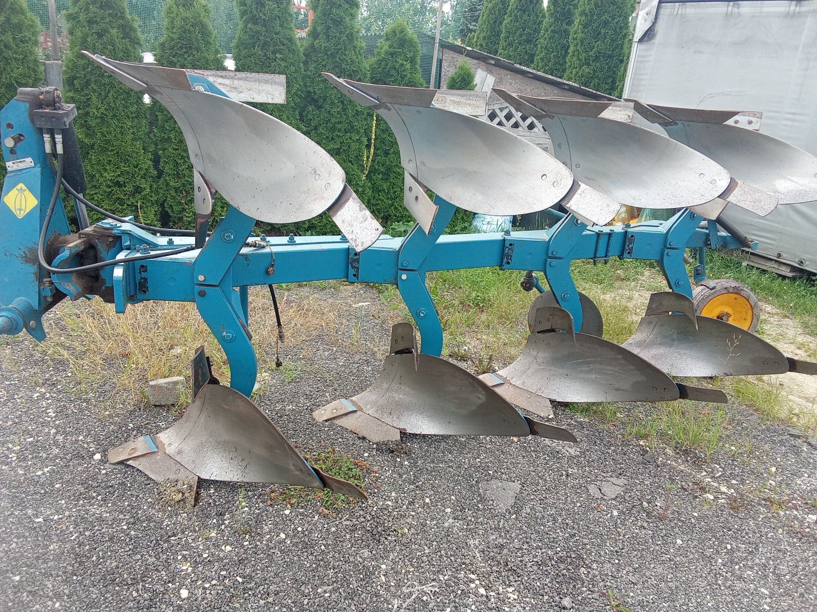 pług obrotowy overum cx 490F 4 skibowy