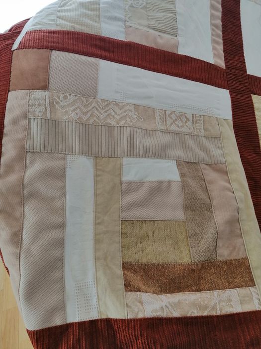 Narzuta patchwork na łóżko