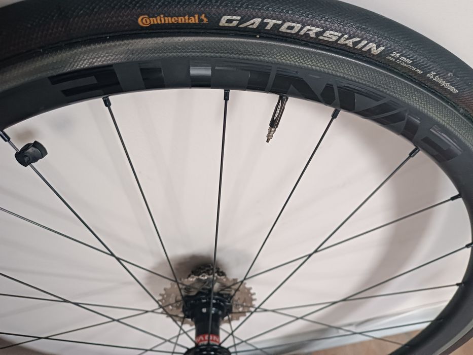 Sprzedam tyle koło evenlite karbonowe