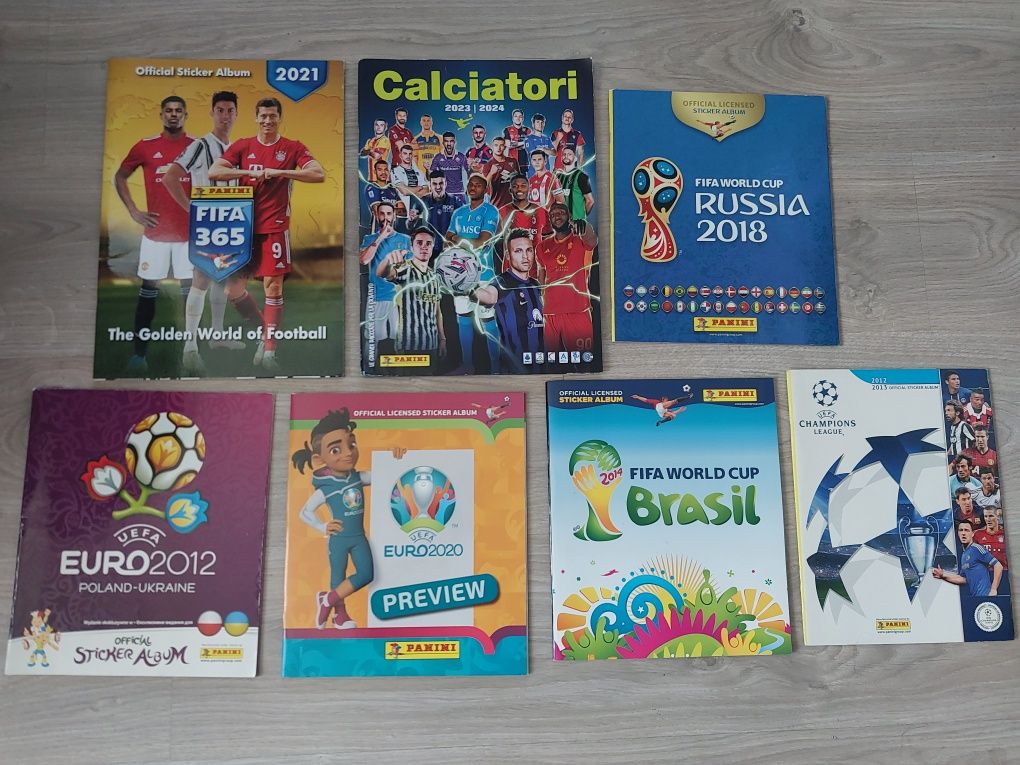 Zestaw albumów na naklejki piłkarskie Calciatori panini euro