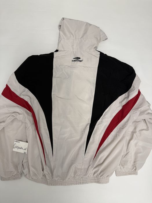 куртка плащевка Balenciaga layered logo vanille vetements анорак