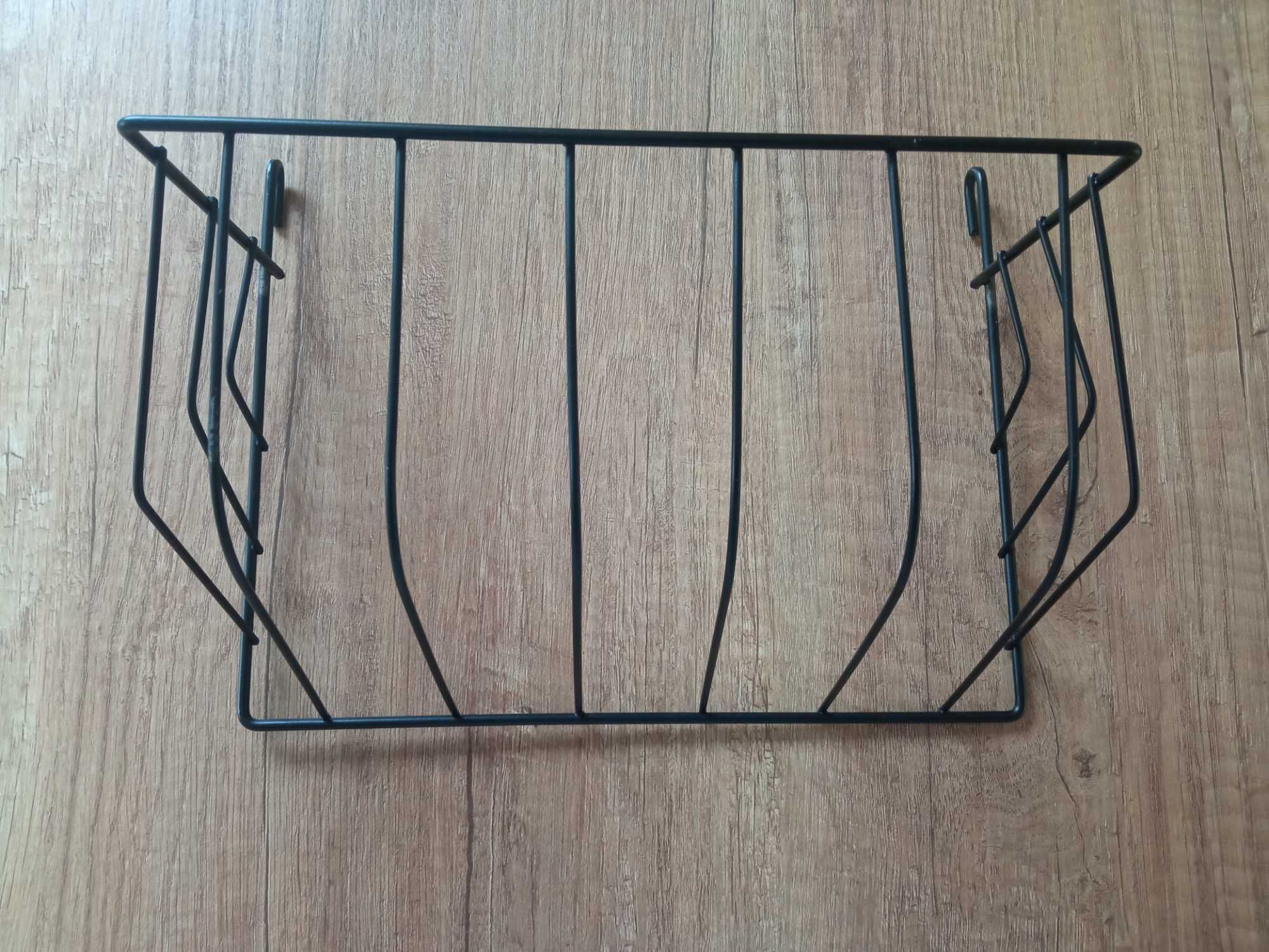 Paśnik metalowy 24 cm dla królika gryzoni karmnik czarny