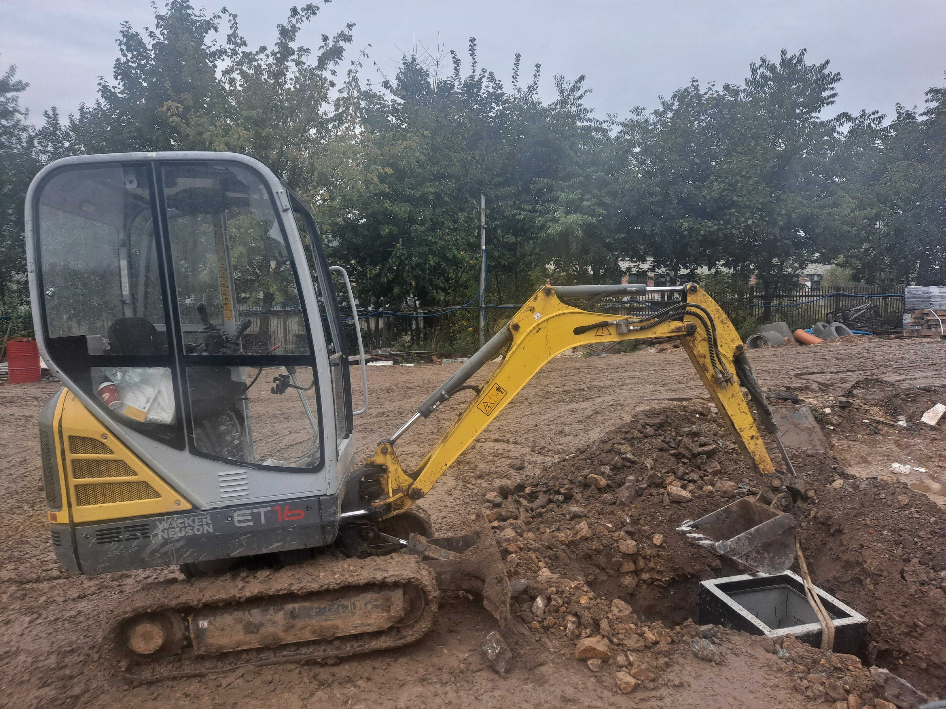 Usługi minikoparką, wynajem minikoparki, prace ziemne, wywrotka 3,5 t
