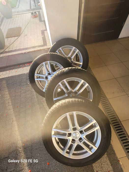 Opony zimowe z felgami