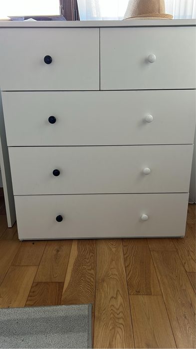 Komoda z szufladami