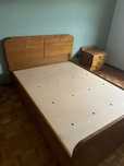 Cama madeira mais 2 mesinhas