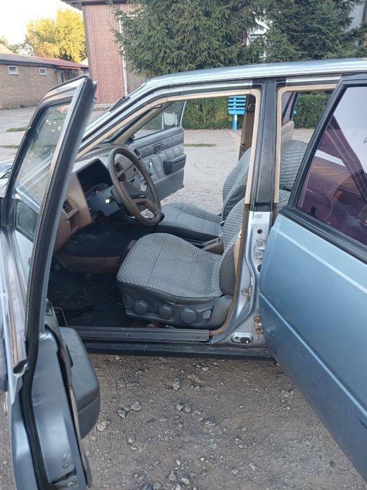 Nissan sunny b11