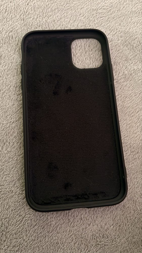 Etui do iphona 11 z mikrofibrą