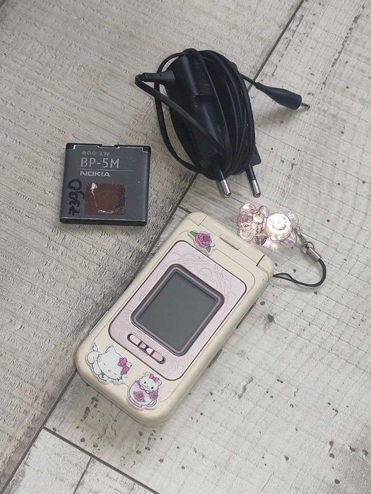 Nokia 7390 L'Amour sprawna