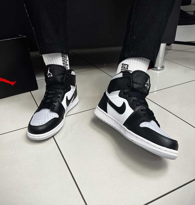 Кроссовки Мужские Найк Air Jordan черно бело серые Nike кожаные