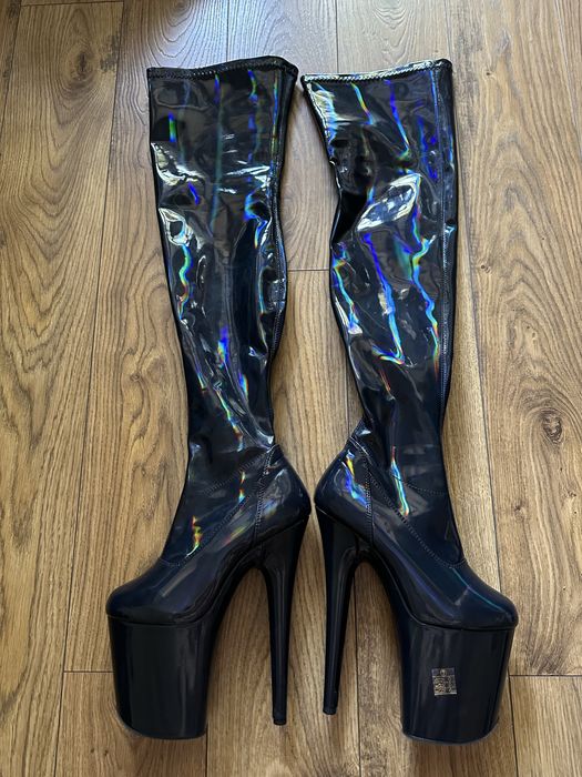 Стріпи ботфорти трійки Pleaser чорні голографічні 38.5 розмір, 25см