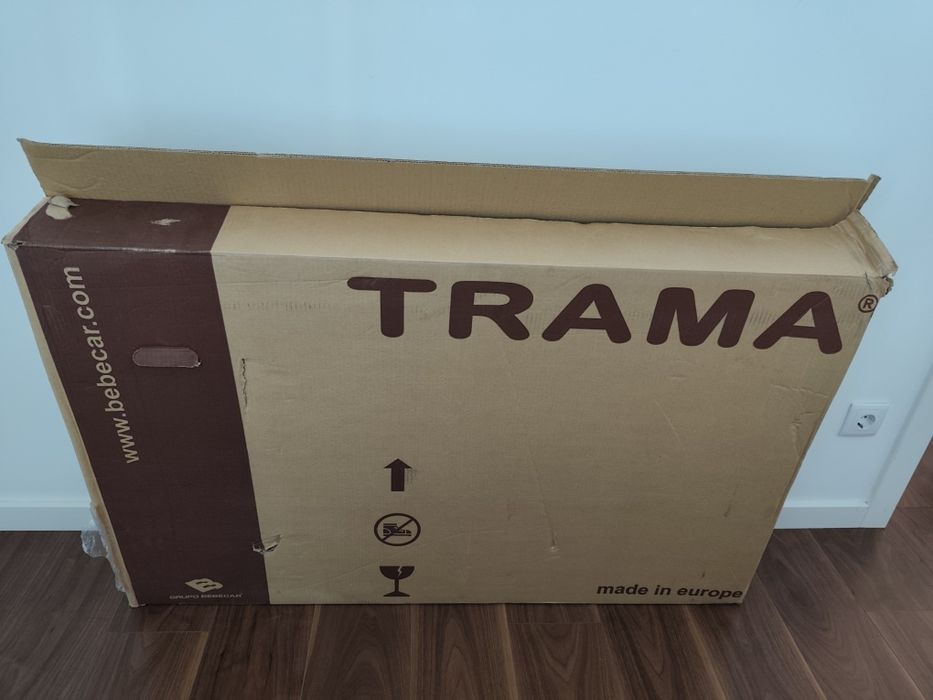 Cama de Grades/Berço Trama Galáxia - Ofereço colchão e edredon