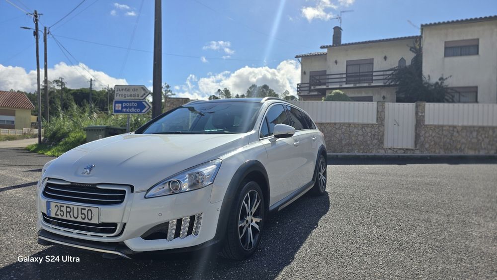 Peogeot 508 RXH Hybrid4 200cv branco pérola