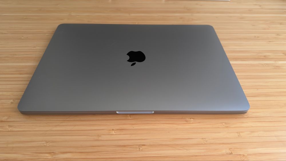 Apple Macbook Pro 13 i5 4 rdzenie 16GB RAM 256GB SSD IGŁA 31 cykli bat