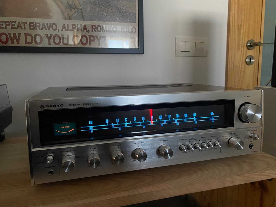 Receiver Vintage Sanyo DCX 4000L