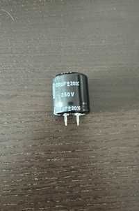 Kondensator elektrolityczny 100uF 350V - Nowy