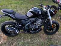 Motocykl BMW powypadkowy