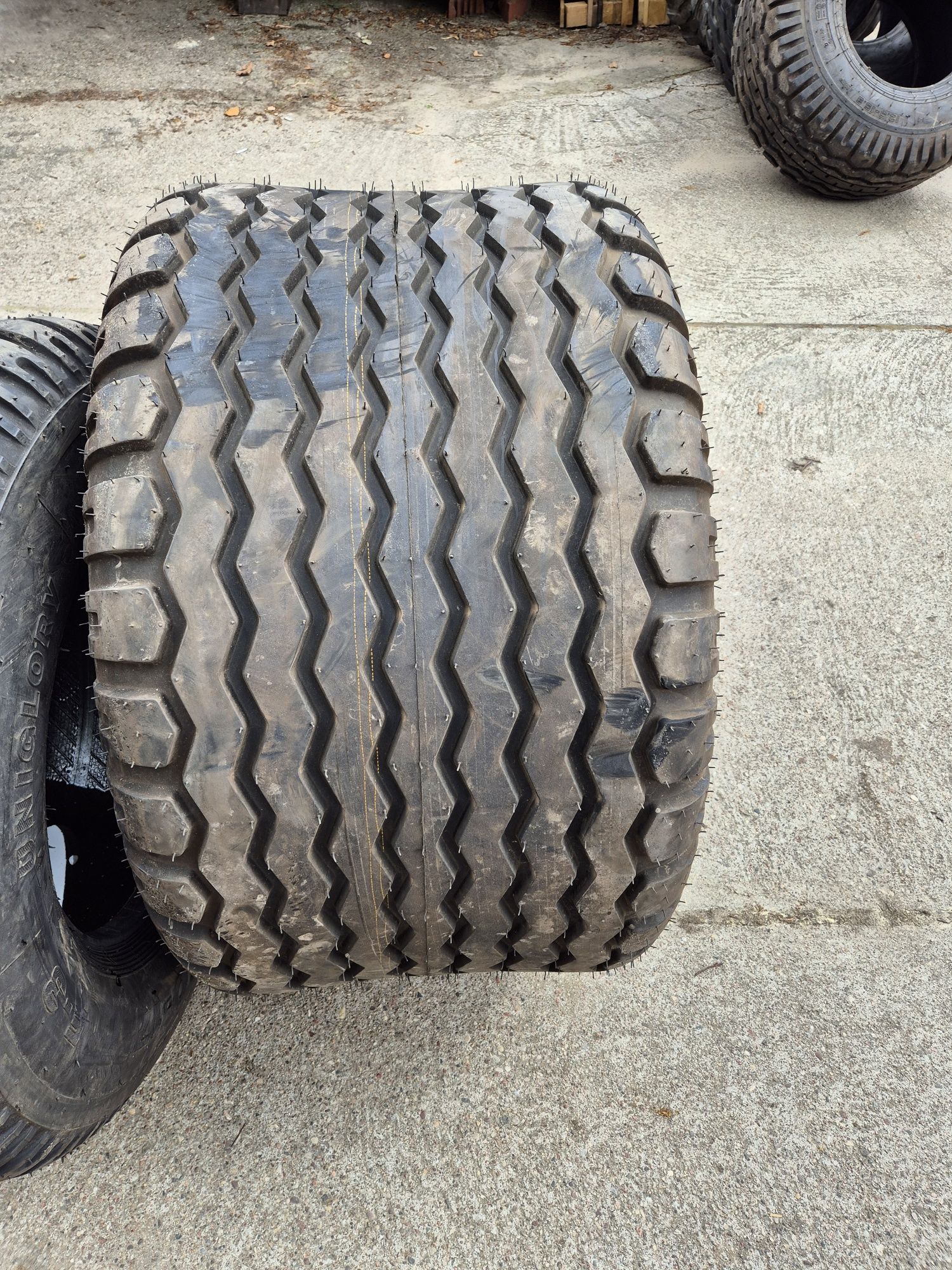 Opona 500/50-17  500/50r17