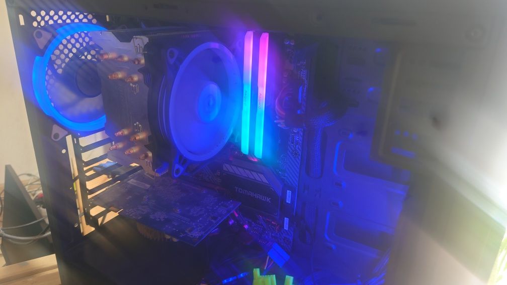 Компьютер MSI MAG B550 Tomahawk, AMD Ryzen 7 3700X, Asgard, Adata