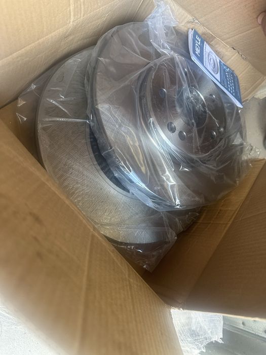 НОВІ!!Гальмівні диски  та колодки  Mercedes w210, w211, CLK , C class