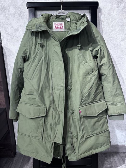 Нова змова парка куртка levis