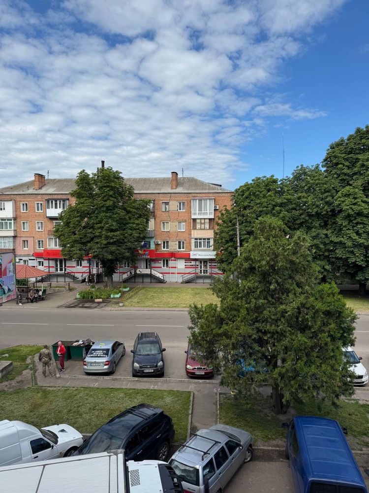 Продам 1к квартиру в центрі міста на 3 поверсі 31м2