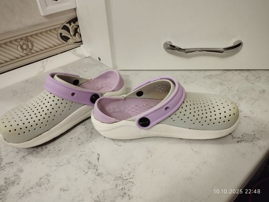 Crocs J1 сабо для дівчинки