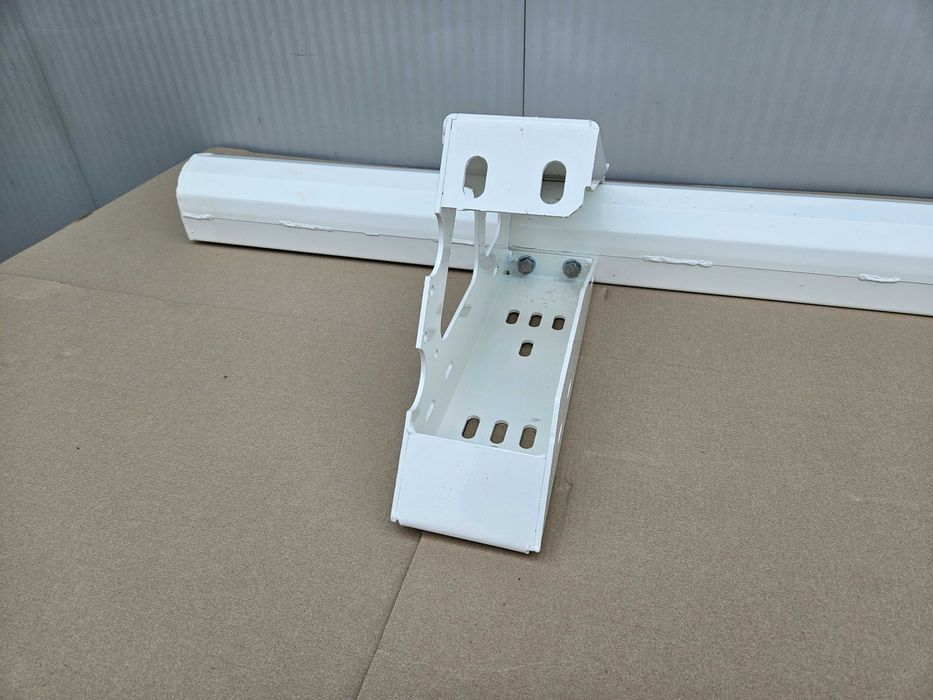 Zderzak Krone chłodnia mocowania A