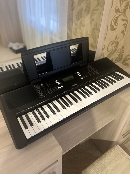 Синтезатор Yamaha PSR-E37