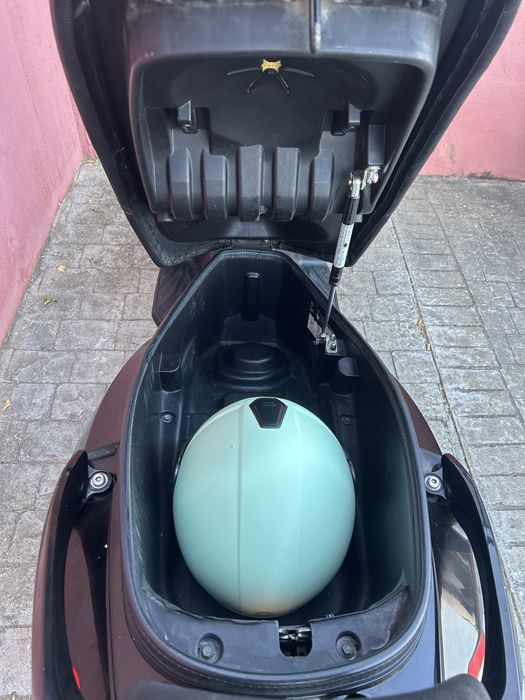 Scooter Sym gts 125
