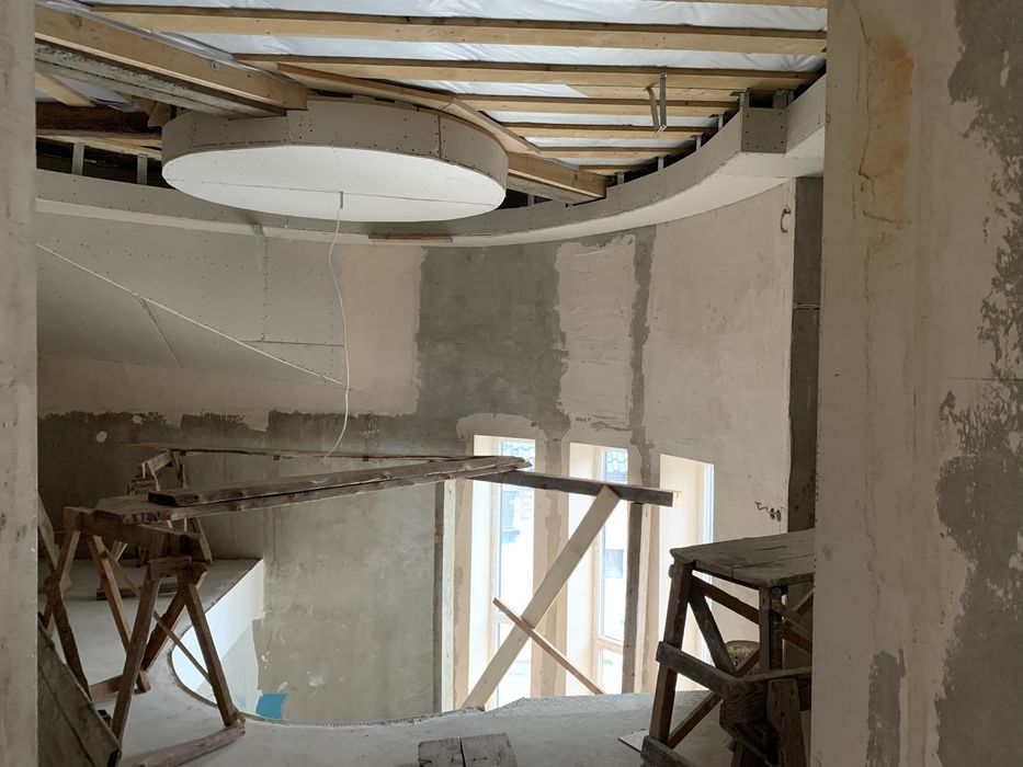 Продам будинок в Мукачево в р-н Росвигово  400 $ за кв м